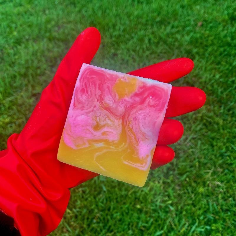 Rose Soap - Gentle and refreshing soap with a cool minty scent Body Care Body Wash Avocado Olive Organic Peppermint Tea Tree Comfort Cleansing Skin Repair Cleanser Skin Care