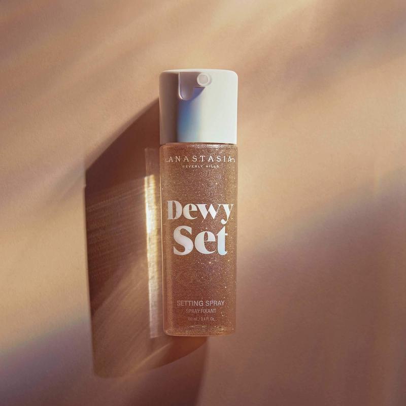 Anastasia Beverly Hills Dewy Setting Spray - Set Makeup With A Dewy Finish Radiant Cosmetic