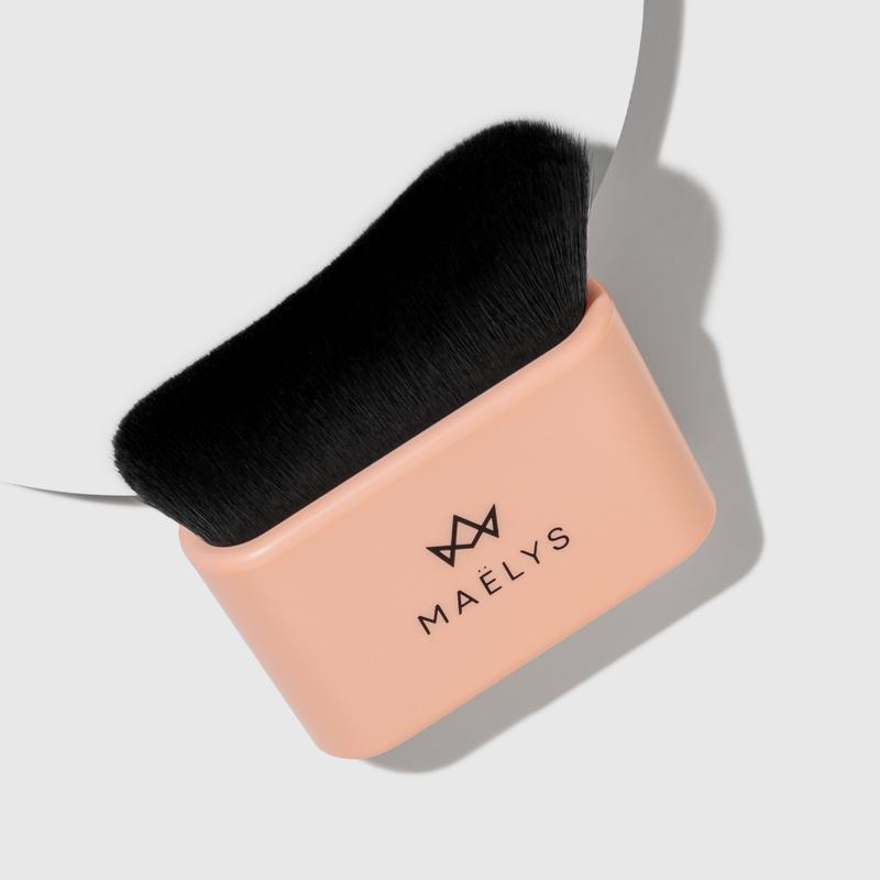 MAËLYS COVER-ME Body Blending Brush To Apply Body Camo And Body Foundation To Blur Imperfections And Cover Blemishes With Smooth And Easy Application